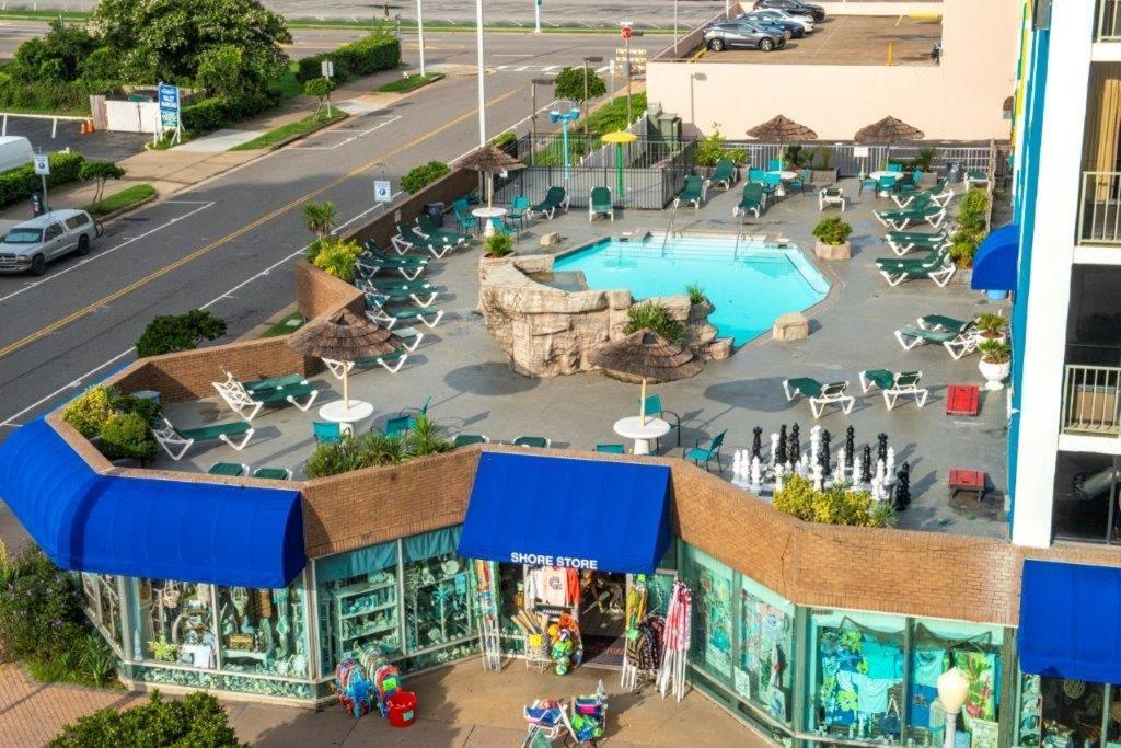 Days Inn By Wyndham Virginia Beach At The Beach Εξωτερικό φωτογραφία