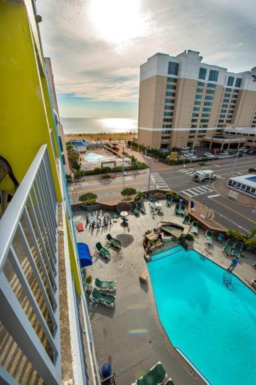 Days Inn By Wyndham Virginia Beach At The Beach Εξωτερικό φωτογραφία